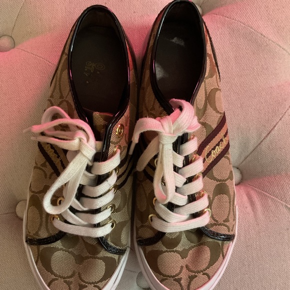 Coach Tan Monogram Lace-Up Sneakers SIZE 7 - Picture 2 of 7